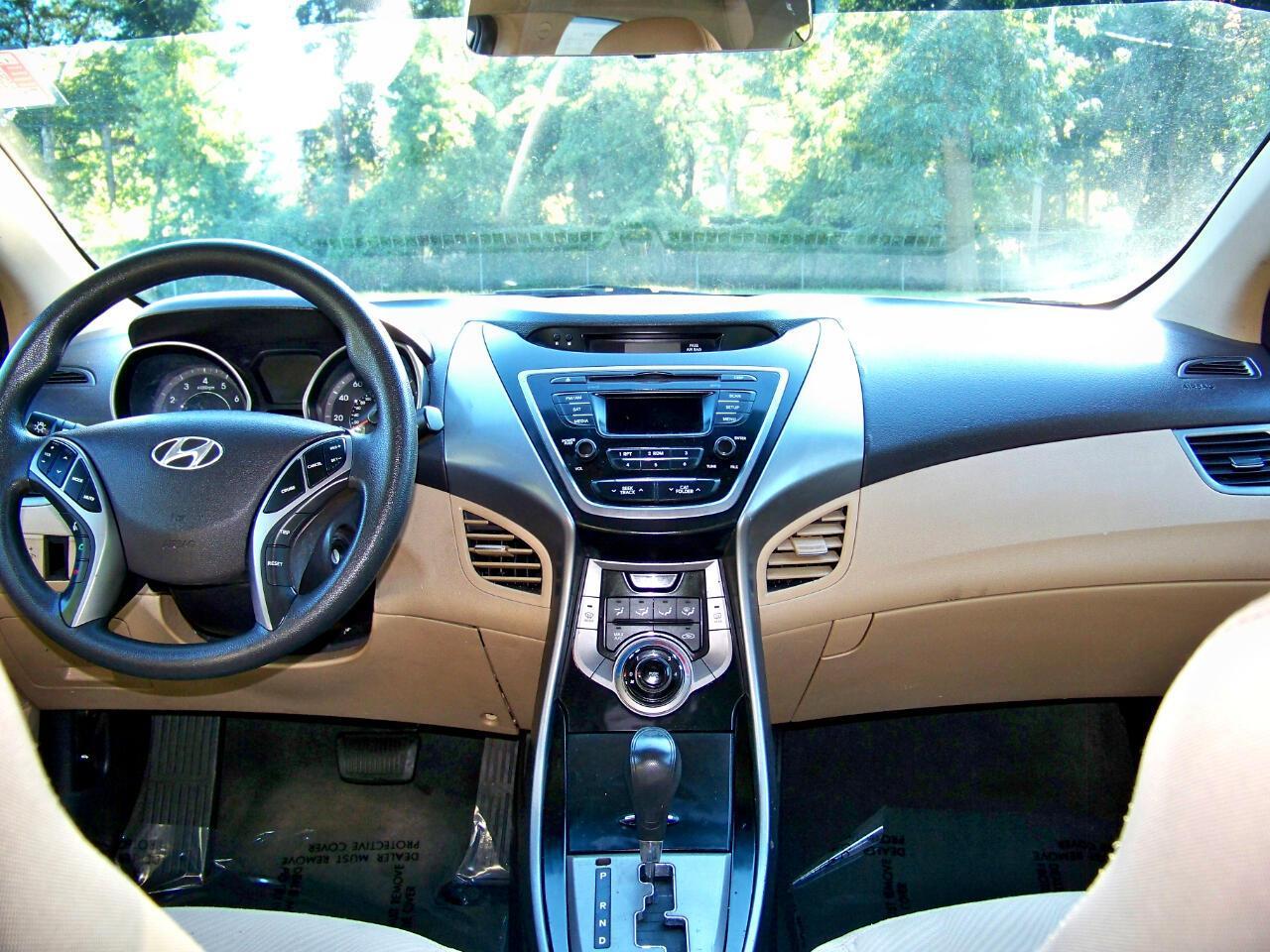 Hyundai Elantra GLS A/T 2013