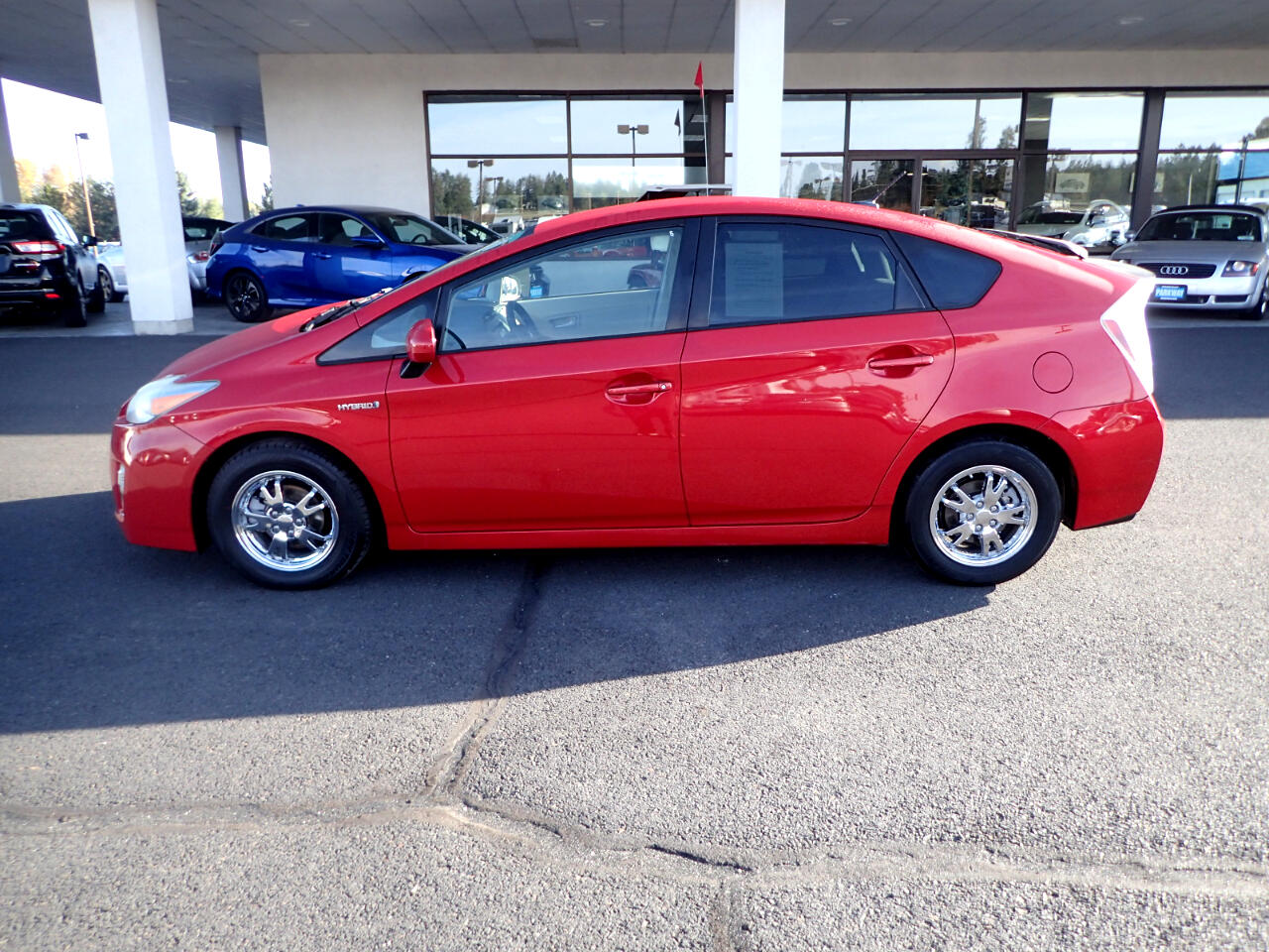 2011 Toyota Prius One photo 2