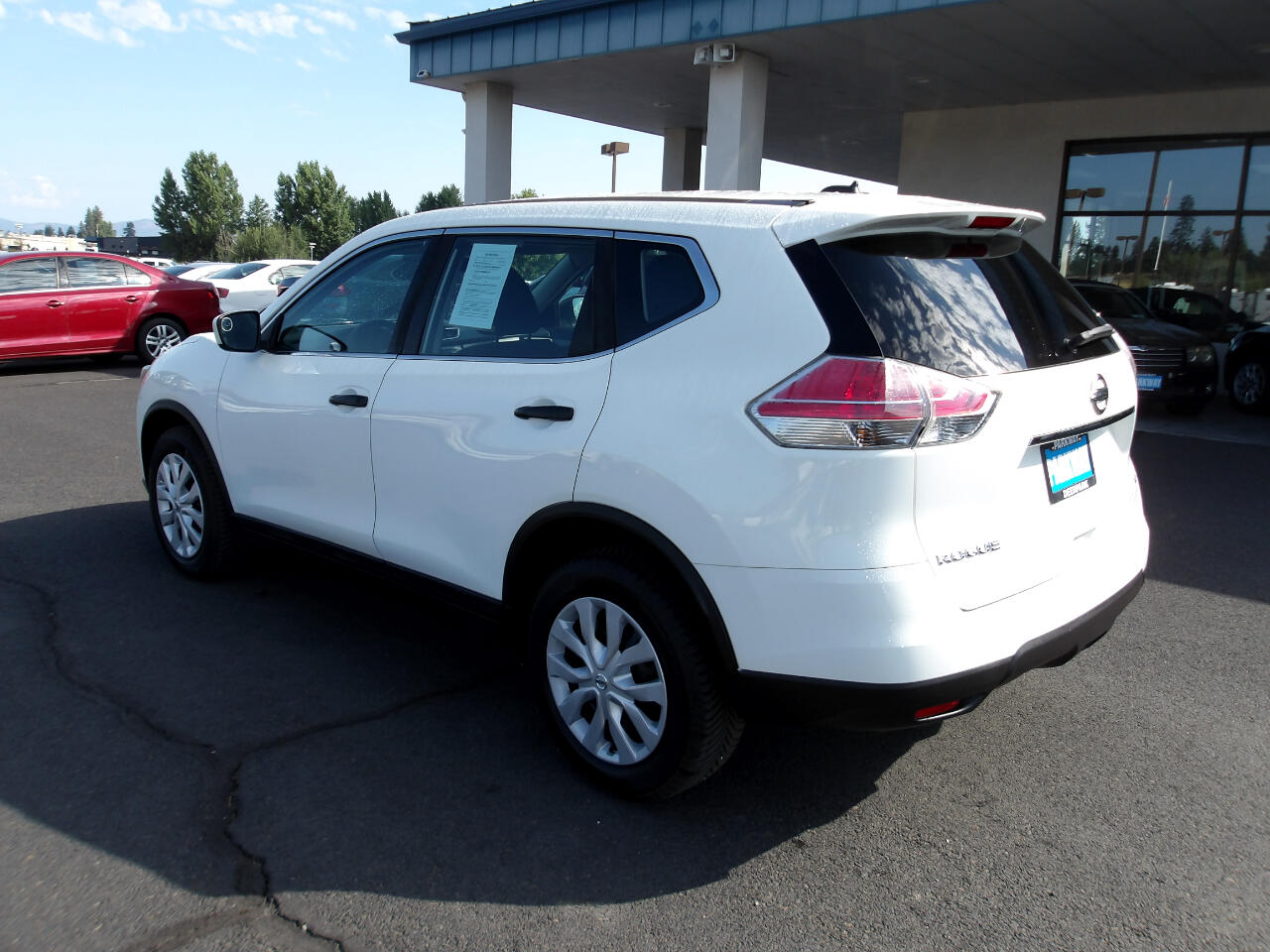 2016 Nissan Rogue S photo 3