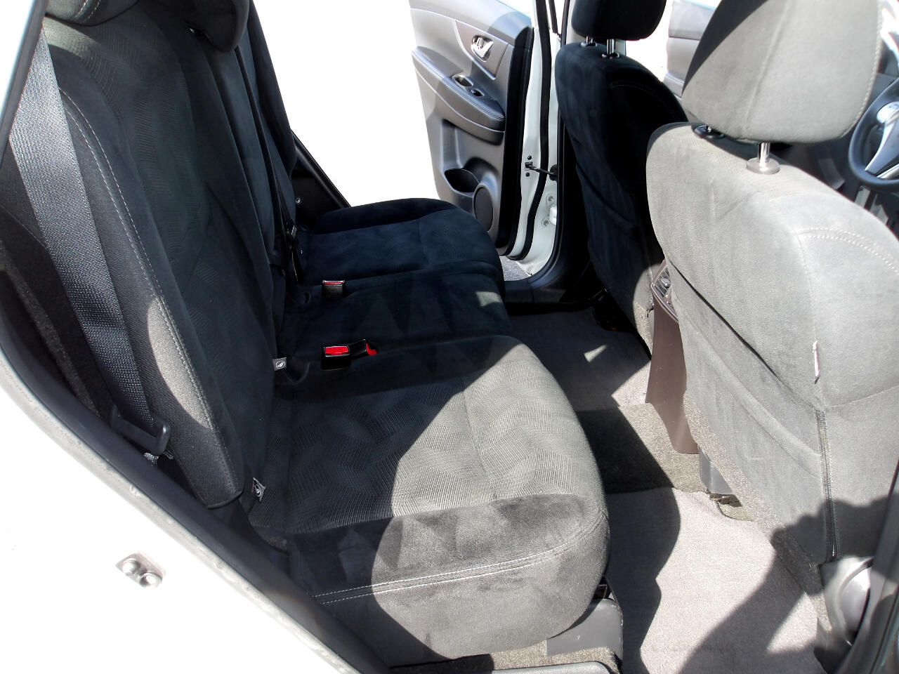 2016 Nissan Rogue S photo 12