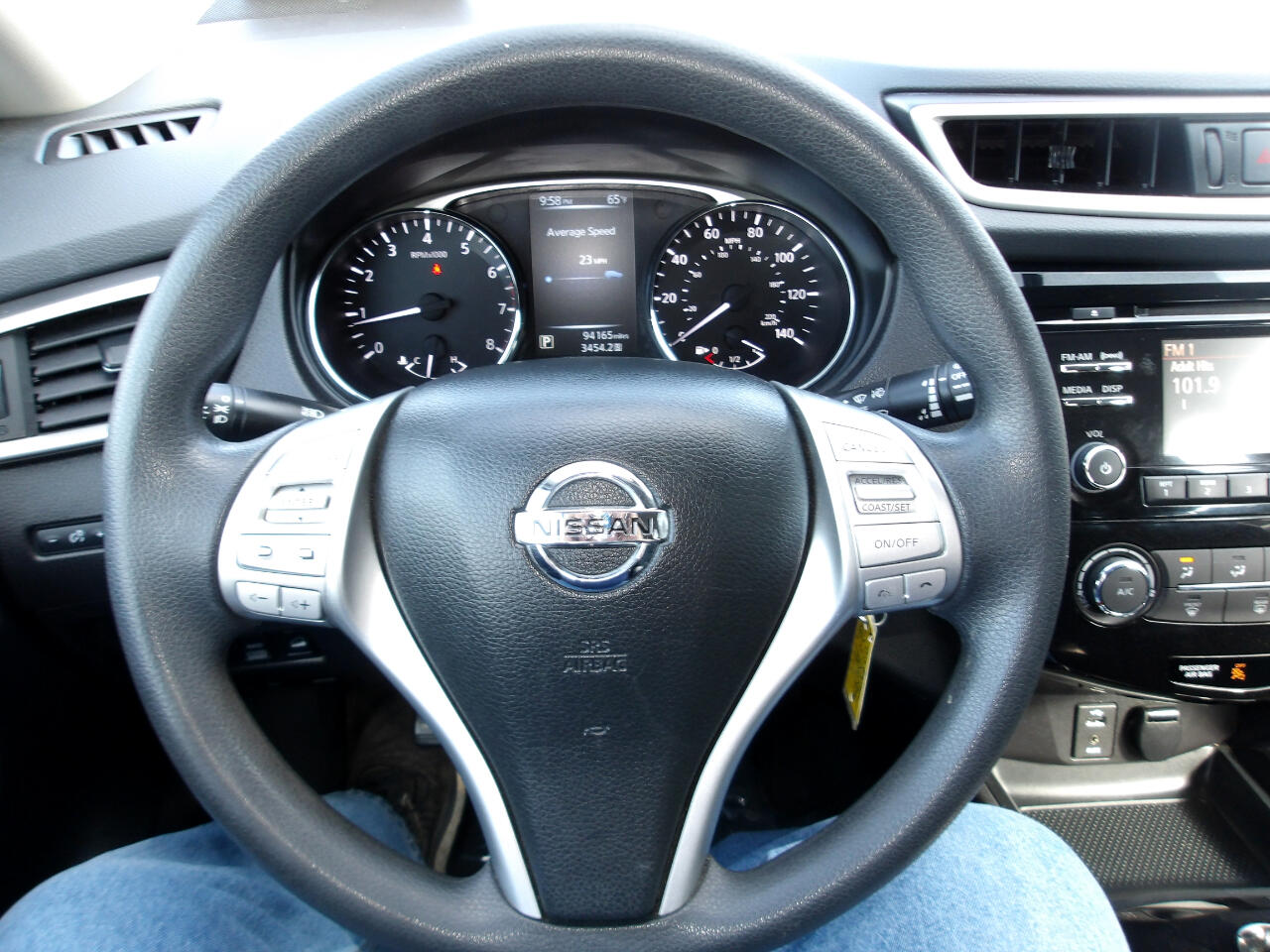 2016 Nissan Rogue S photo 14
