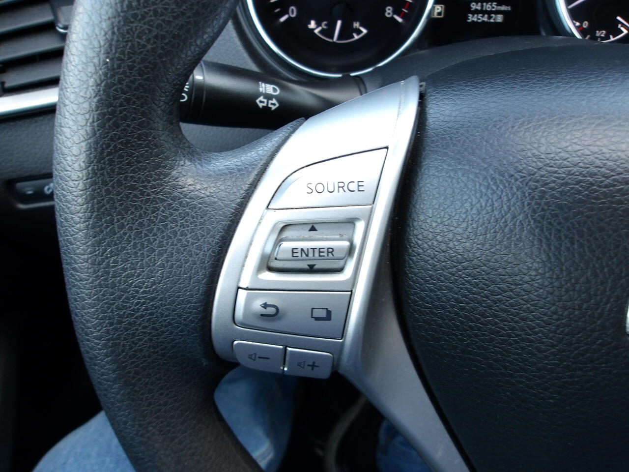 2016 Nissan Rogue S photo 15