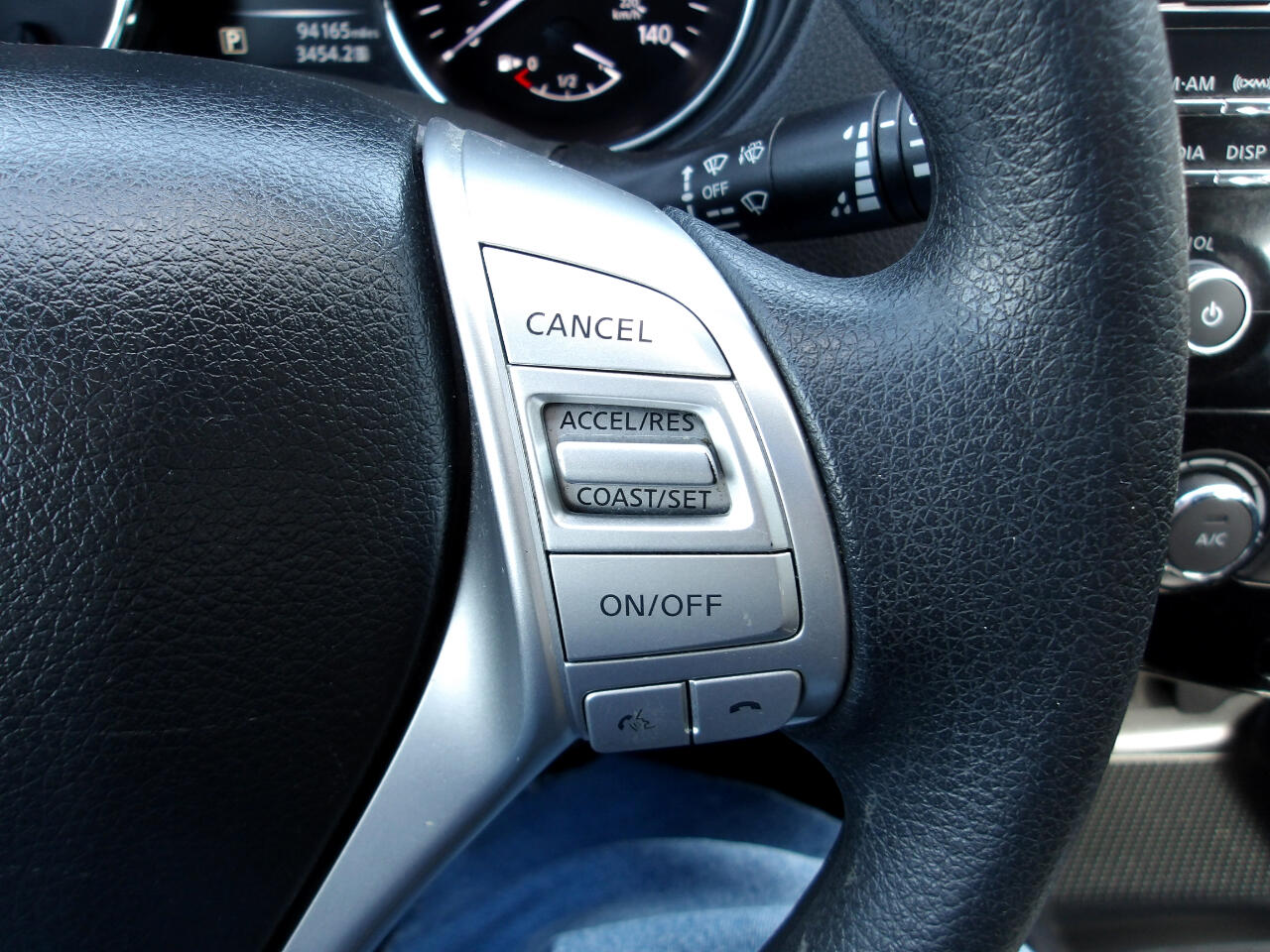 2016 Nissan Rogue S photo 16