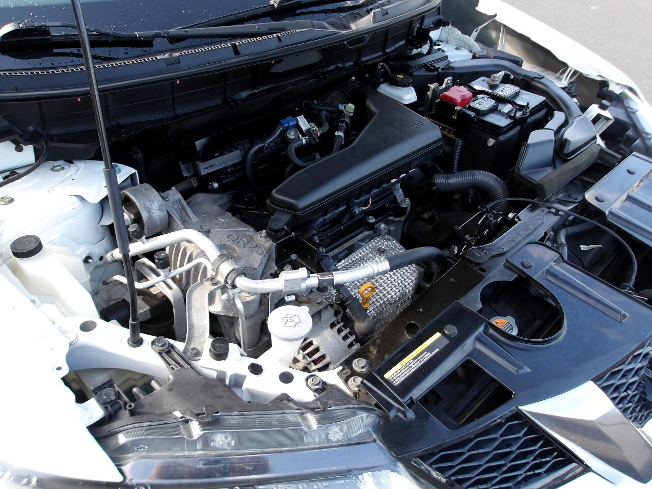2016 Nissan Rogue S photo 22