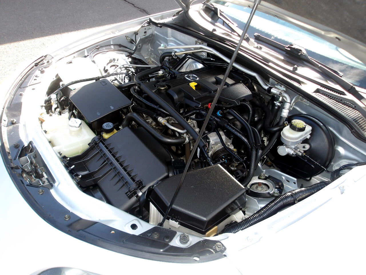 2006 Mazda MX-5 Miata Miata Touring photo 22