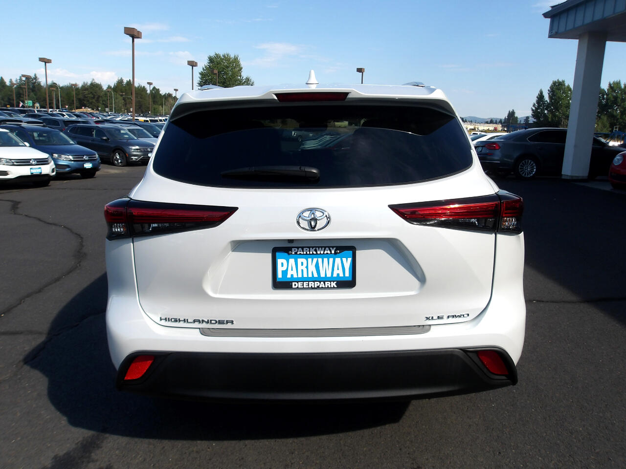 2023 Toyota Highlander XLE photo 3