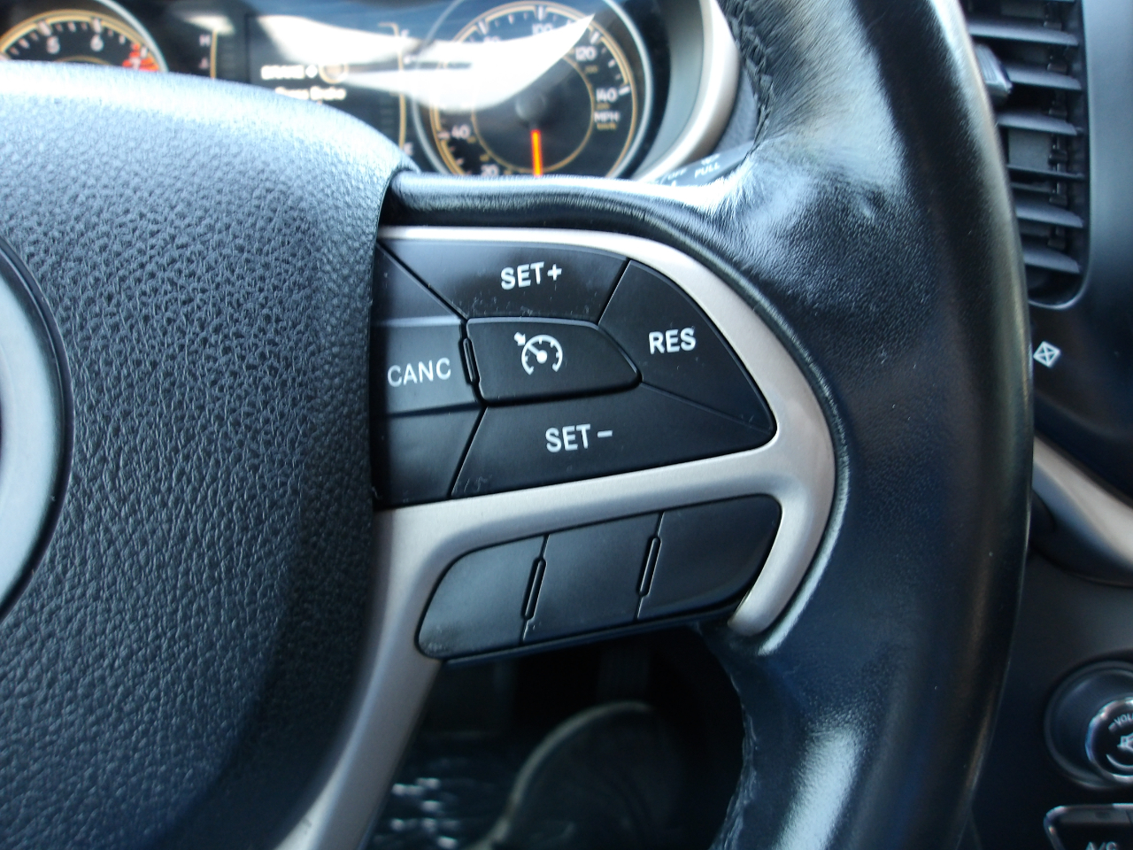 2017 Jeep Cherokee Latitude photo 16
