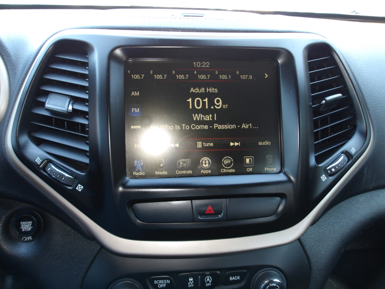 2017 Jeep Cherokee Latitude photo 18