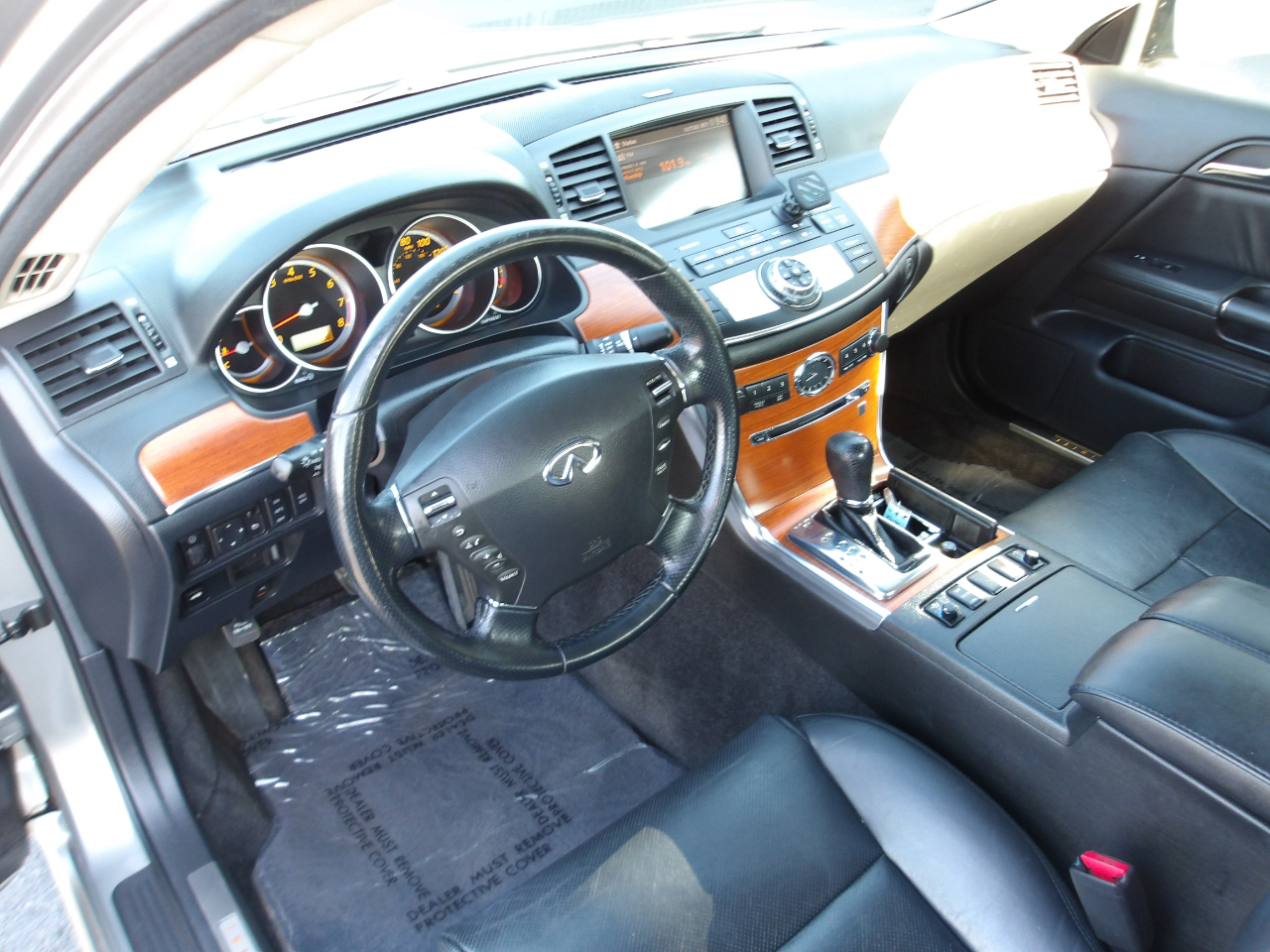 2007 Infiniti M35 photo 9