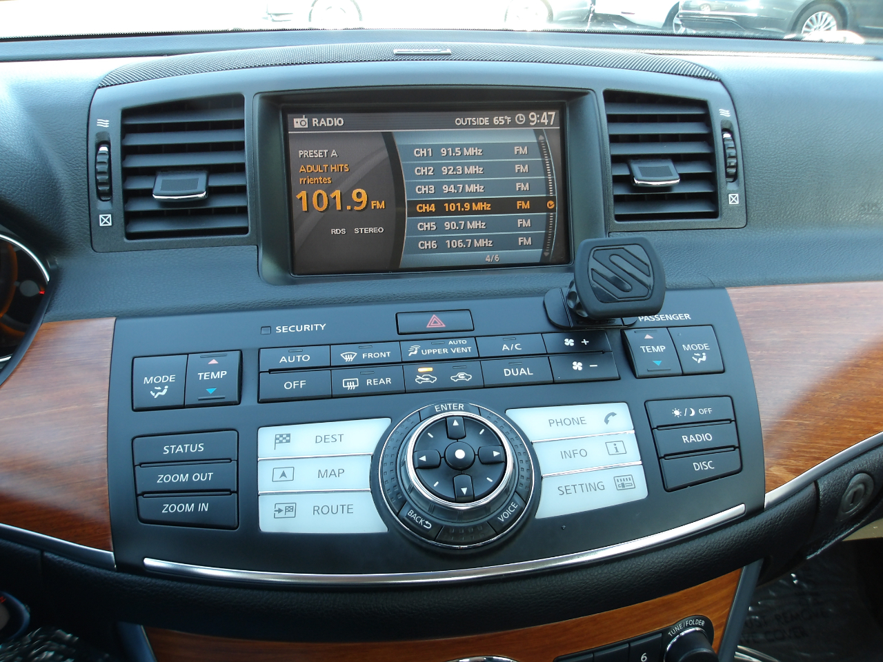 2007 Infiniti M35 photo 19