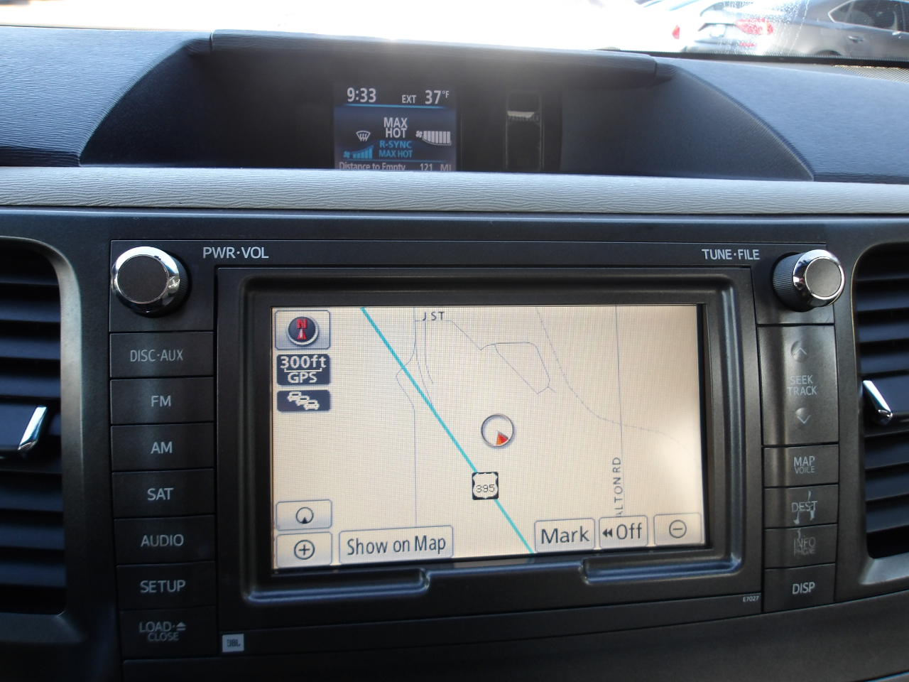 Toyota Sienna 5dr 7-Pass Van V6 XLE AWD (Natl) 2013
