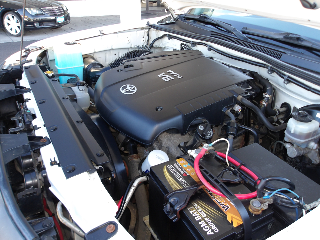 Toyota Tacoma 4WD Double LB V6 AT (Natl) 2010