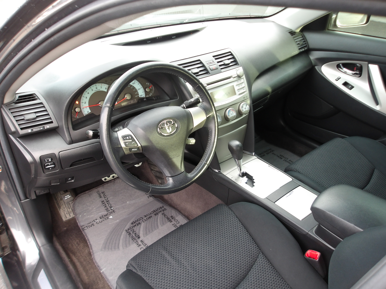 Toyota Camry SE 2011