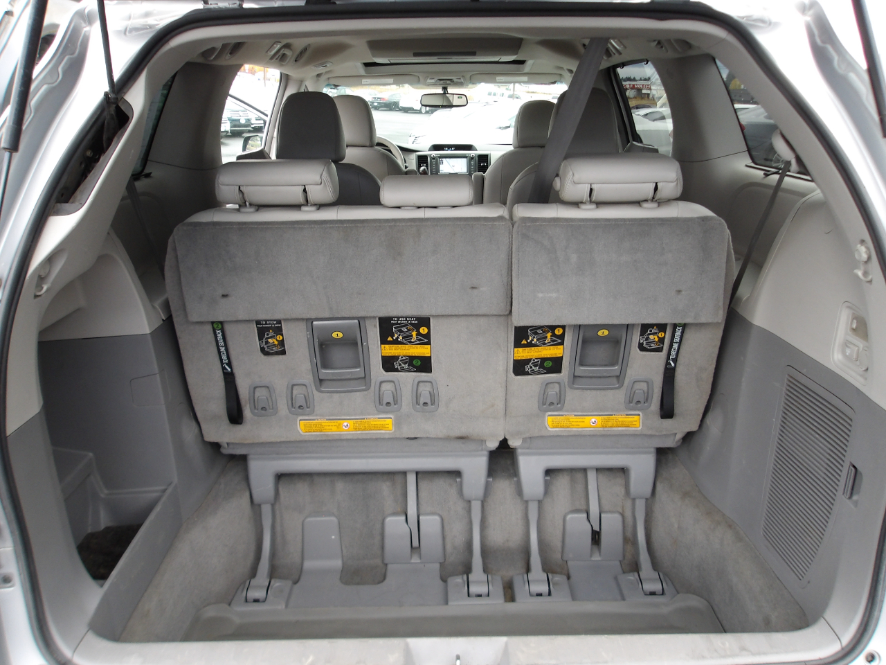 Toyota Sienna 5dr 7-Pass Van V6 Ltd AWD (Natl) 2014