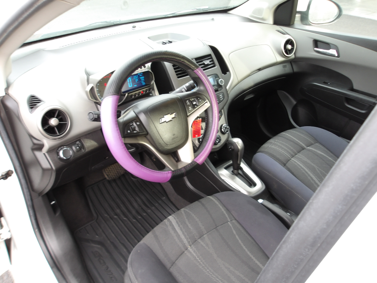 Chevrolet Sonic 2LT 2012