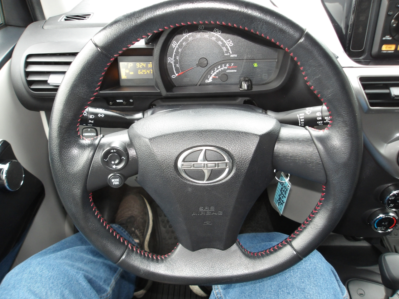 Scion iQ 3dr HB (Natl) 2012