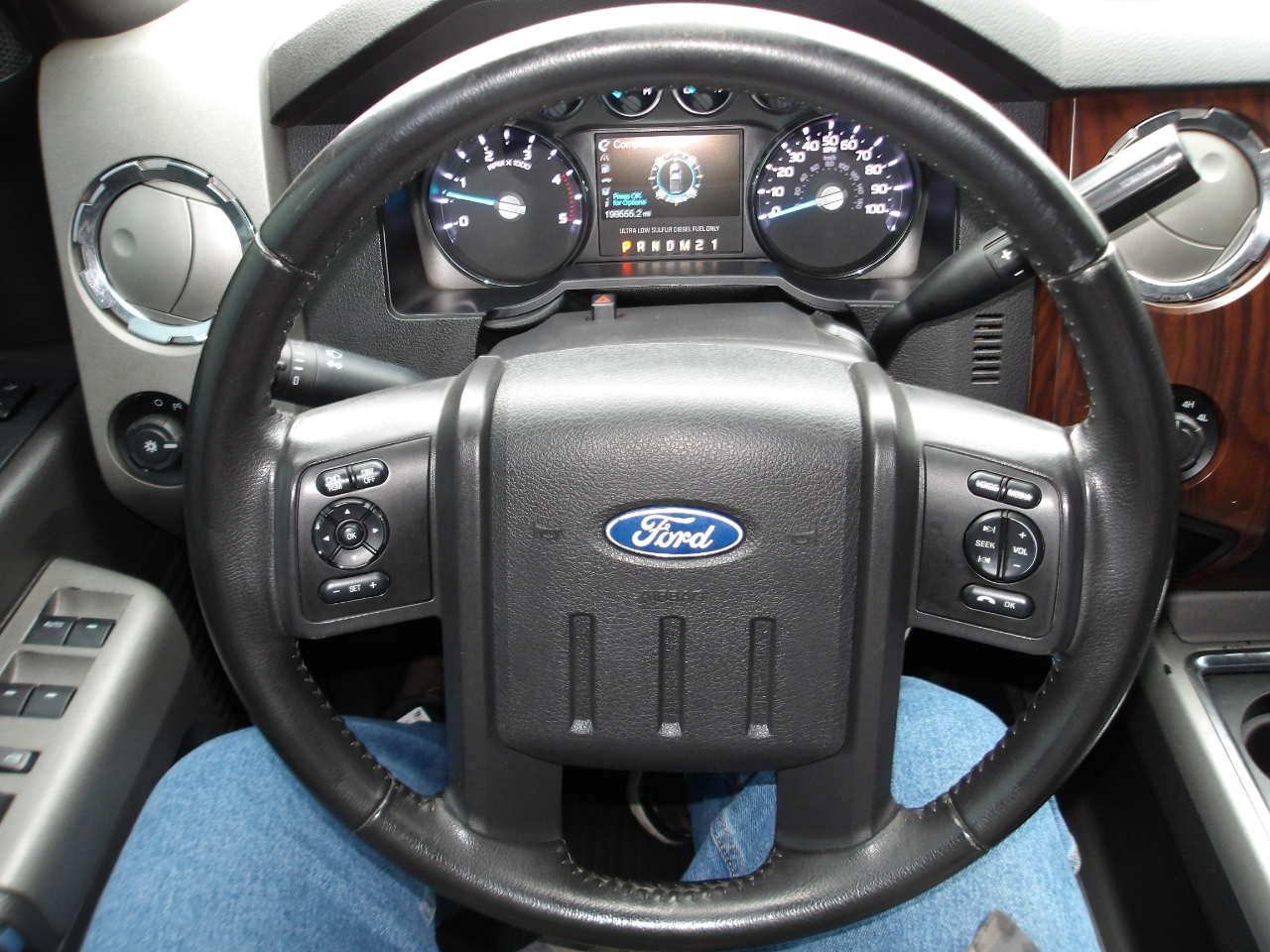 Ford F-250 SD Lariat 2011