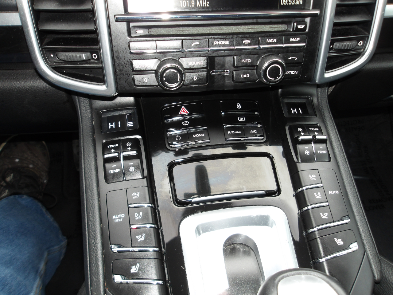 Porsche Cayenne AWD 2013