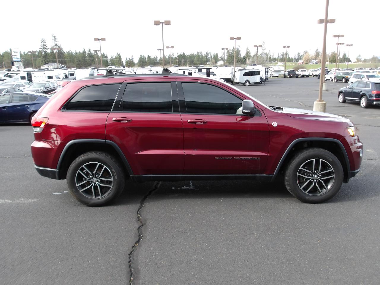 View vehicle photo 6