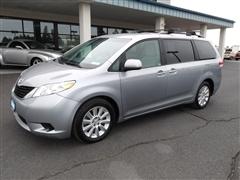2014 Toyota Sienna 