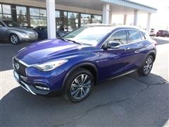 2017 Infiniti QX30 