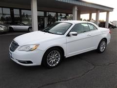 2014 Chrysler 200 
