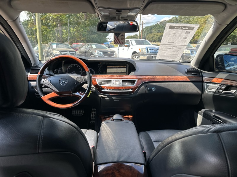 Mercedes-Benz S-Class S550 2012