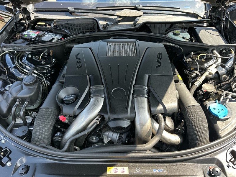 Mercedes-Benz S-Class S550 2012