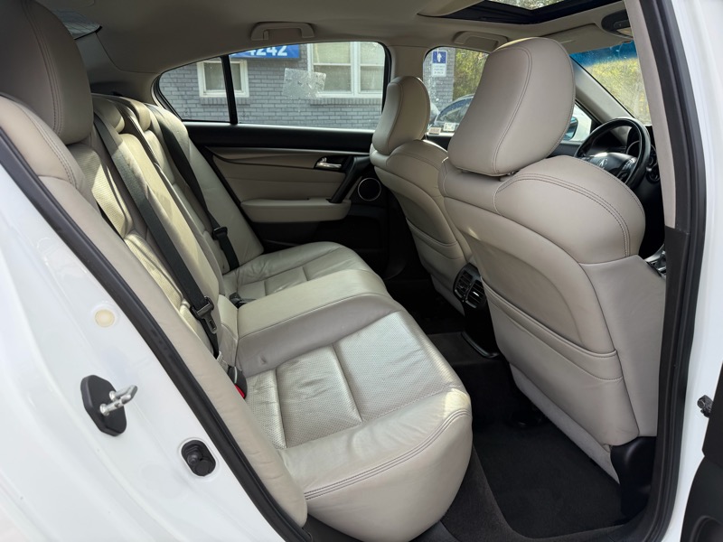 Acura TL 6-Speed AT SH-AWD with Tech Package 2012