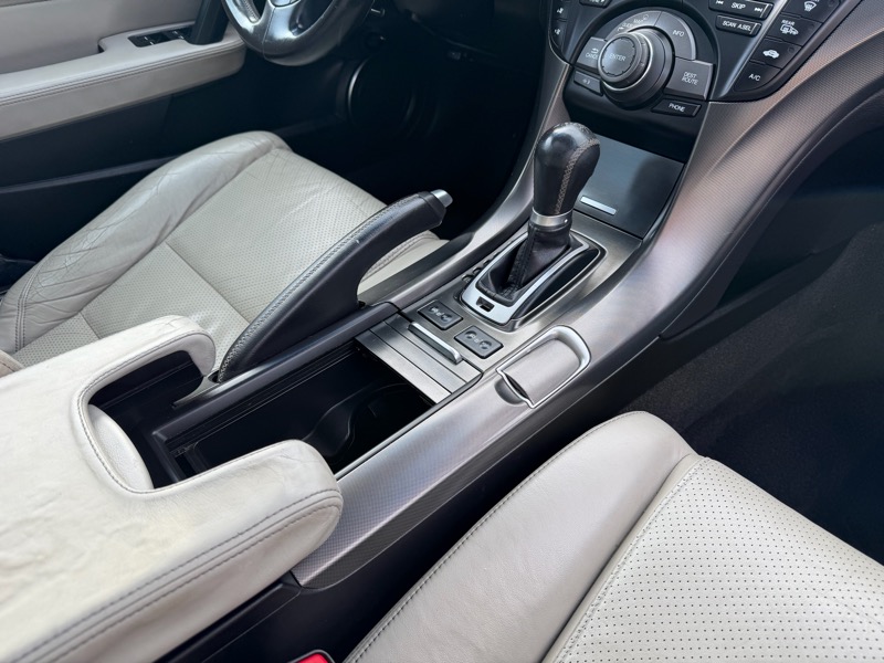 Acura TL 6-Speed AT SH-AWD with Tech Package 2012