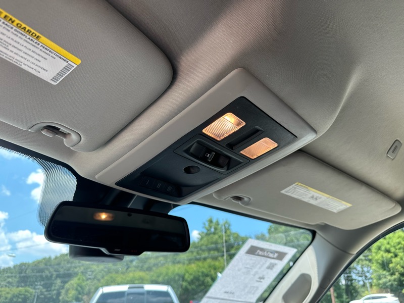 RAM 1500 4WD Crew Cab 140.5" Big Horn 2017