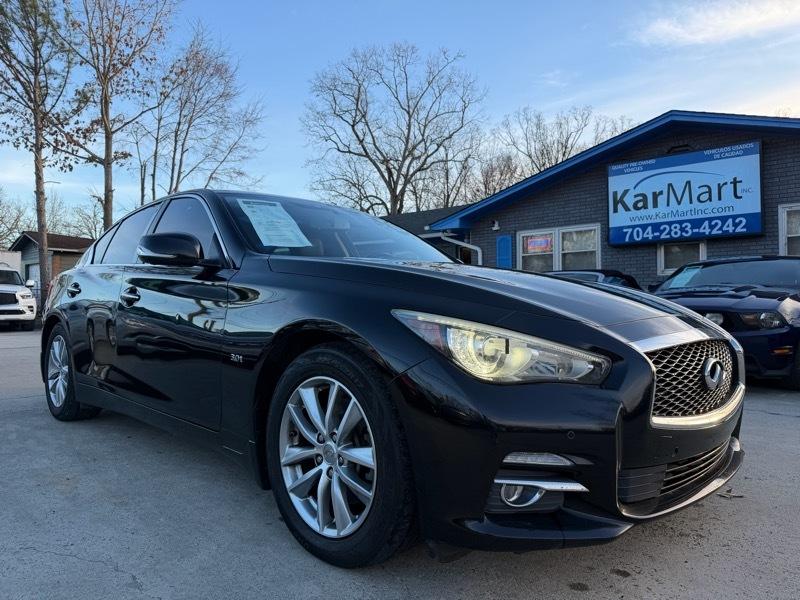 2017 INFINITI Q50 Premium