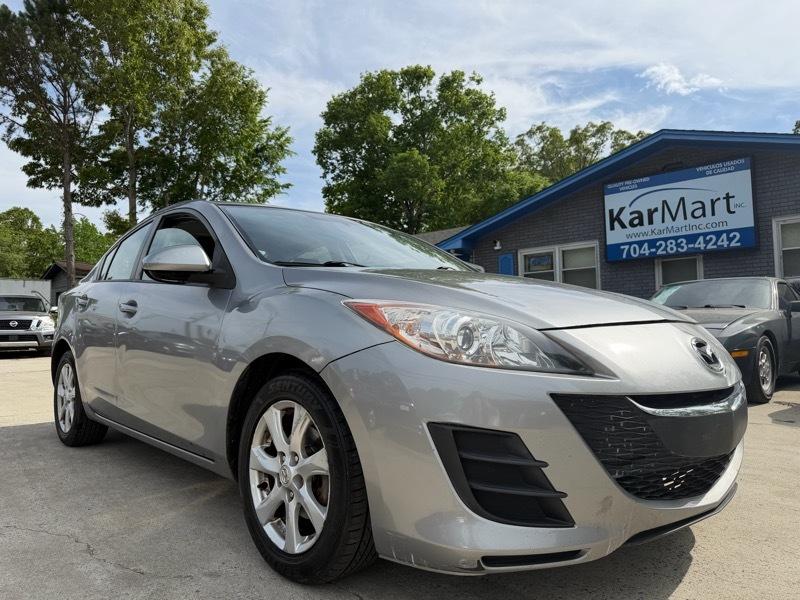 2010 Mazda MAZDA3 i Touring 4D Sedan