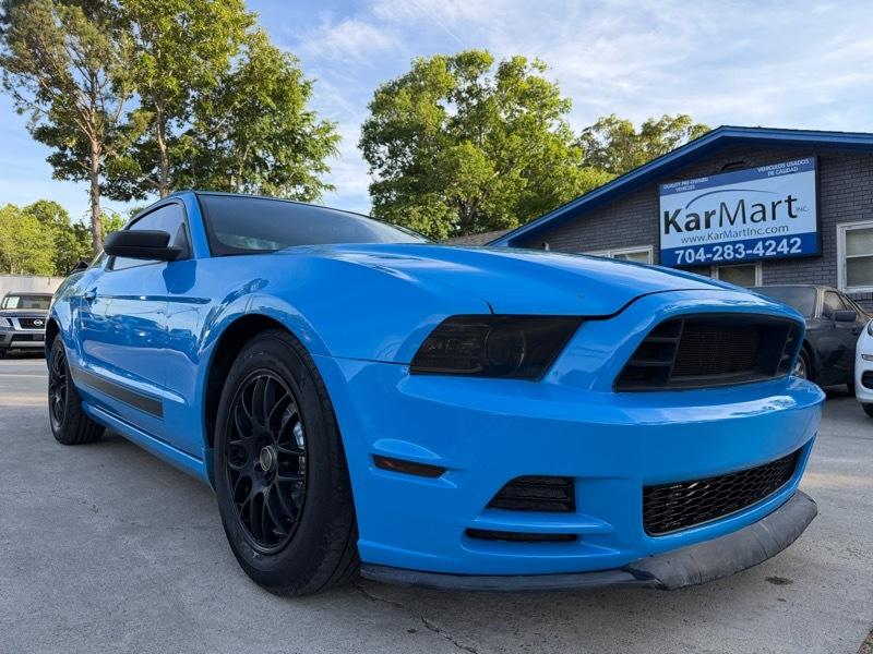 2014 Ford Mustang V6 Coupe