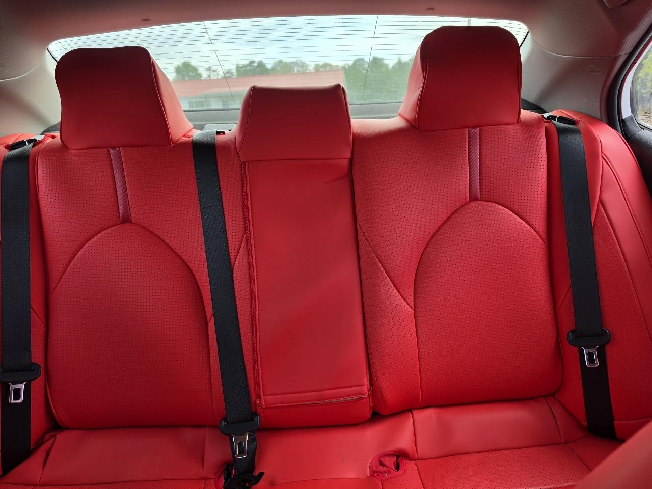 Toyota Camry LE Auto (Natl) 2020