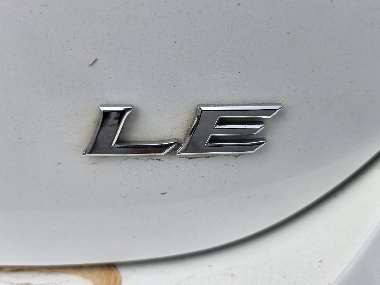 Toyota Camry LE Auto (Natl) 2020