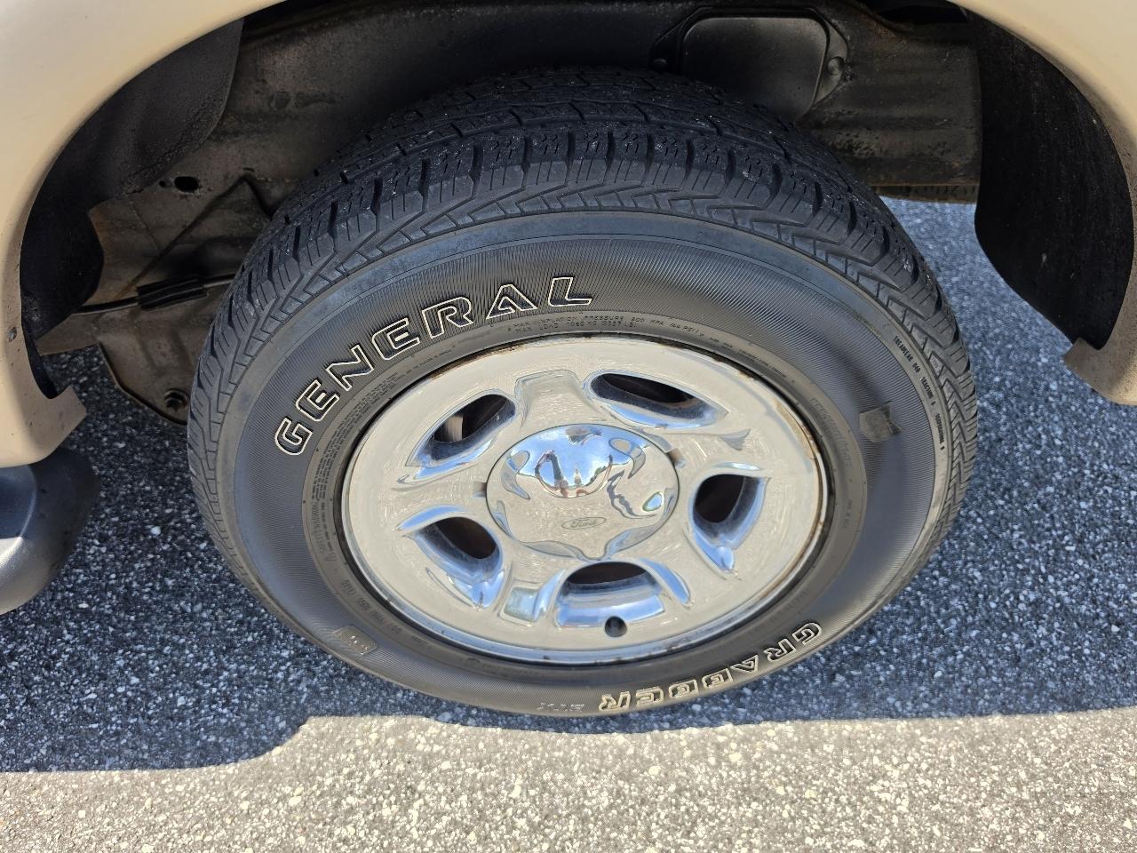 Ford Expedition 119" WB Eddie Bauer 4WD 1999