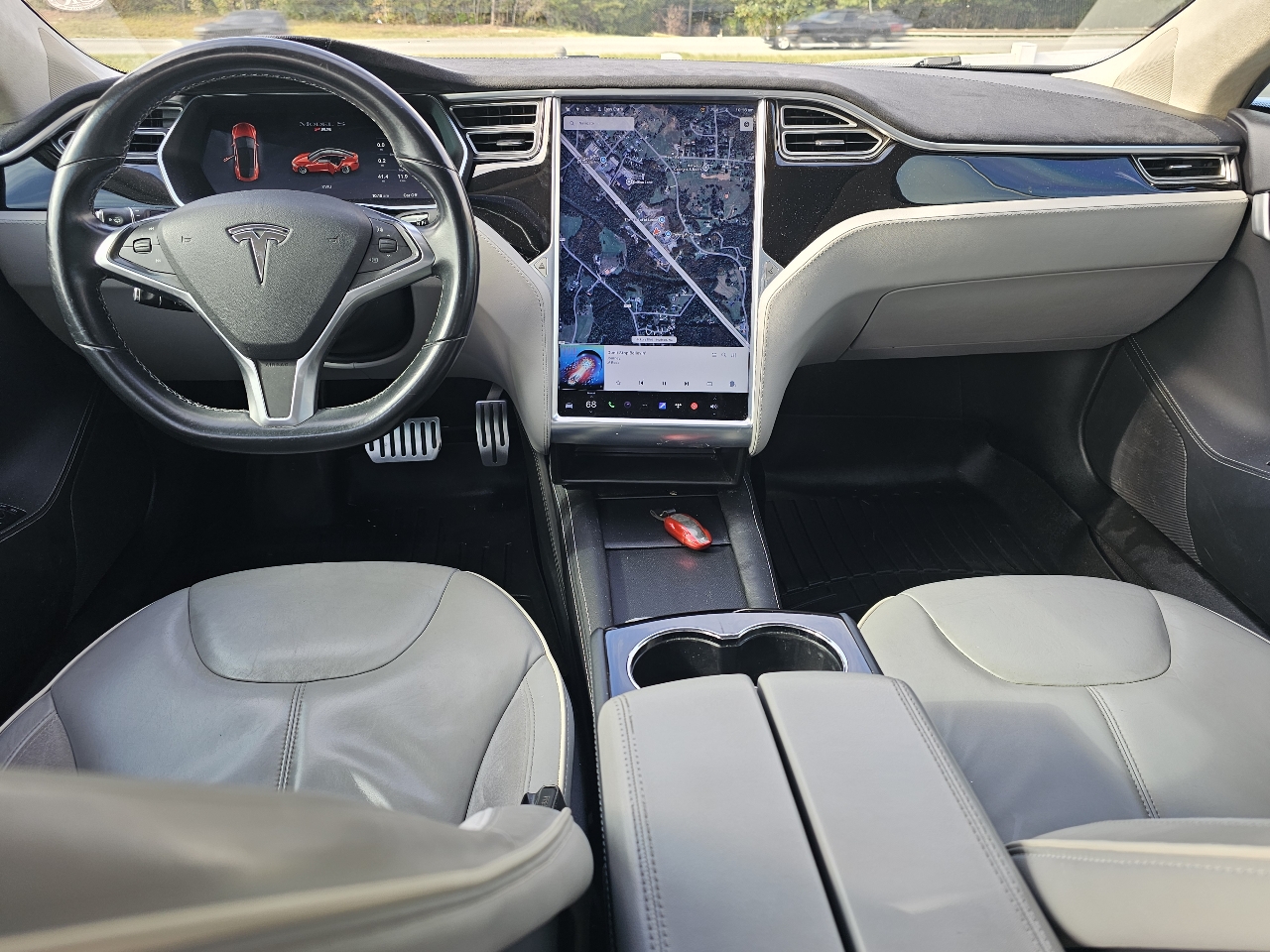 2014 Tesla Model S 60 photo 8