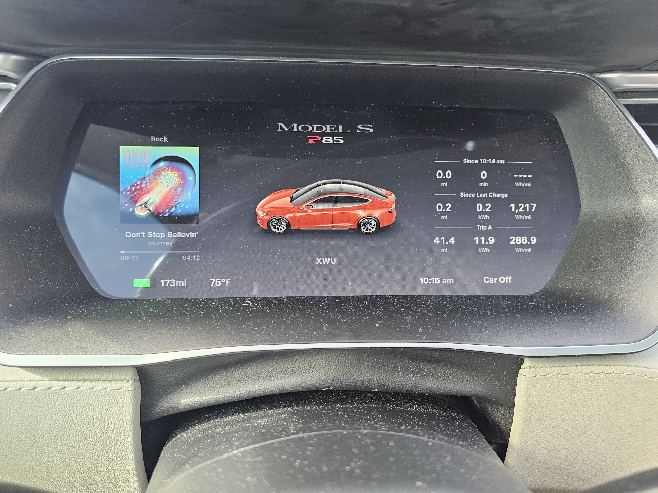 2014 Tesla Model S 60 photo 9
