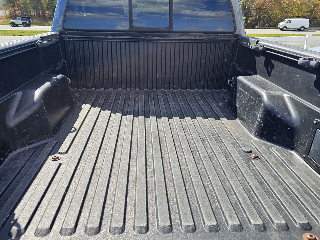 Toyota Tacoma 4WD Double Cab LB V6 AT (Natl) 2013 Toyota Tacoma 4WD Double Cab LB V6 AT (Natl) 2013