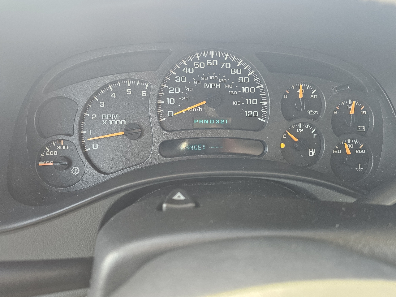 GMC Yukon XL 4dr 2500 SLT 2004