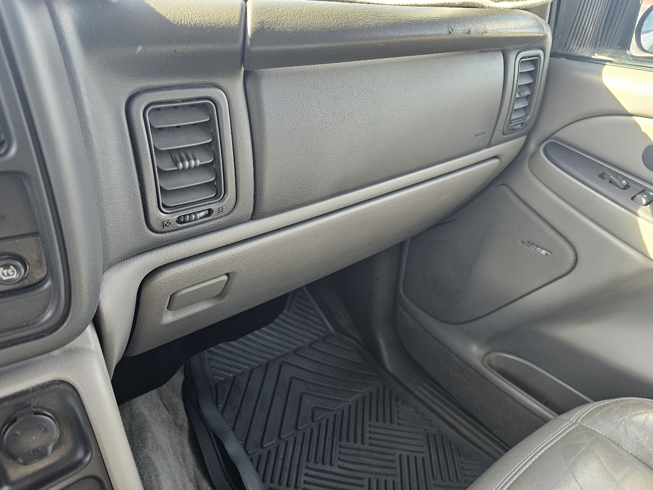 GMC Yukon XL 4dr 2500 SLT 2004