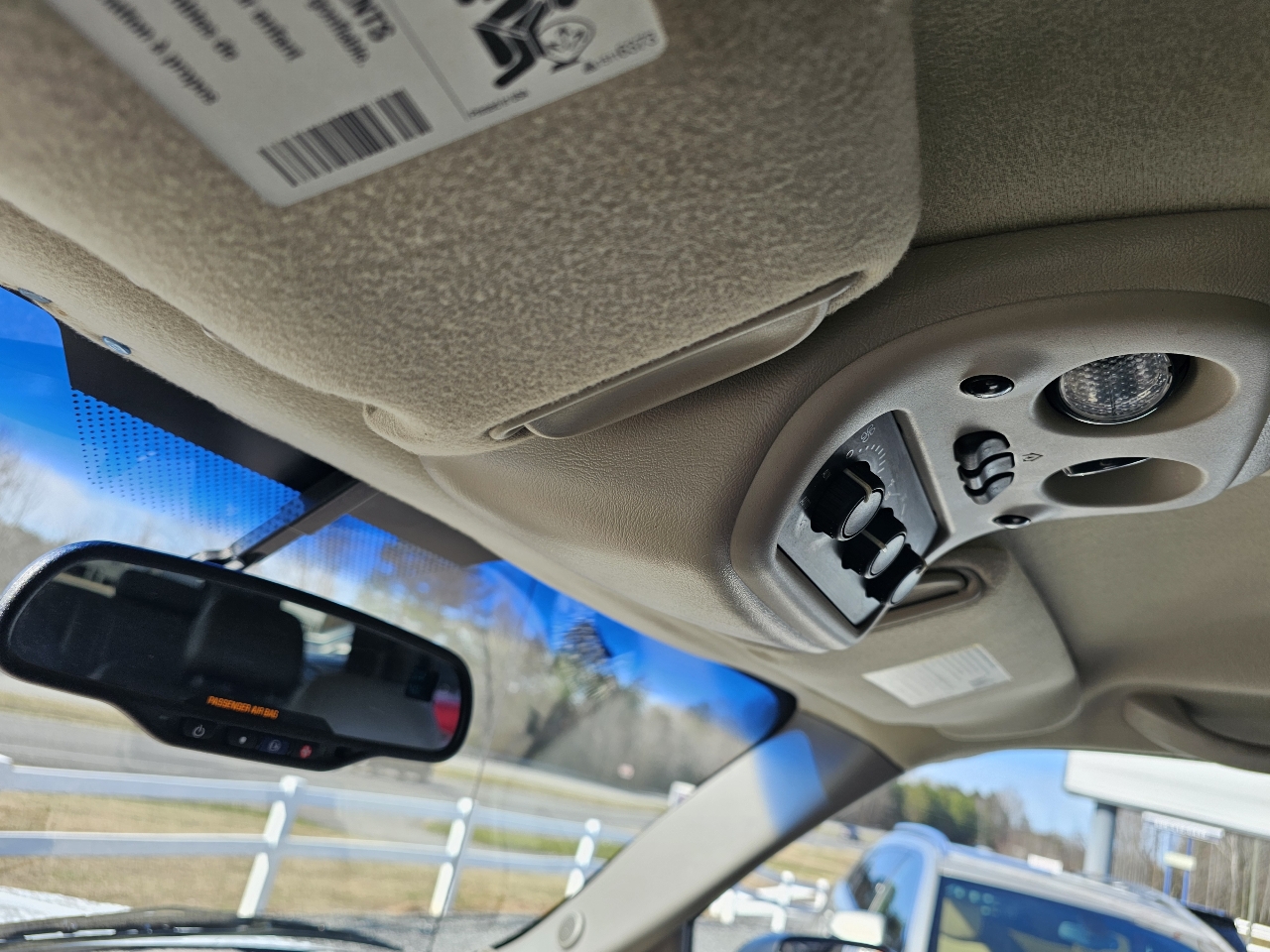 GMC Yukon XL 4dr 2500 SLT 2004