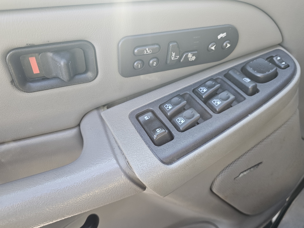 GMC Yukon XL 4dr 2500 SLT 2004