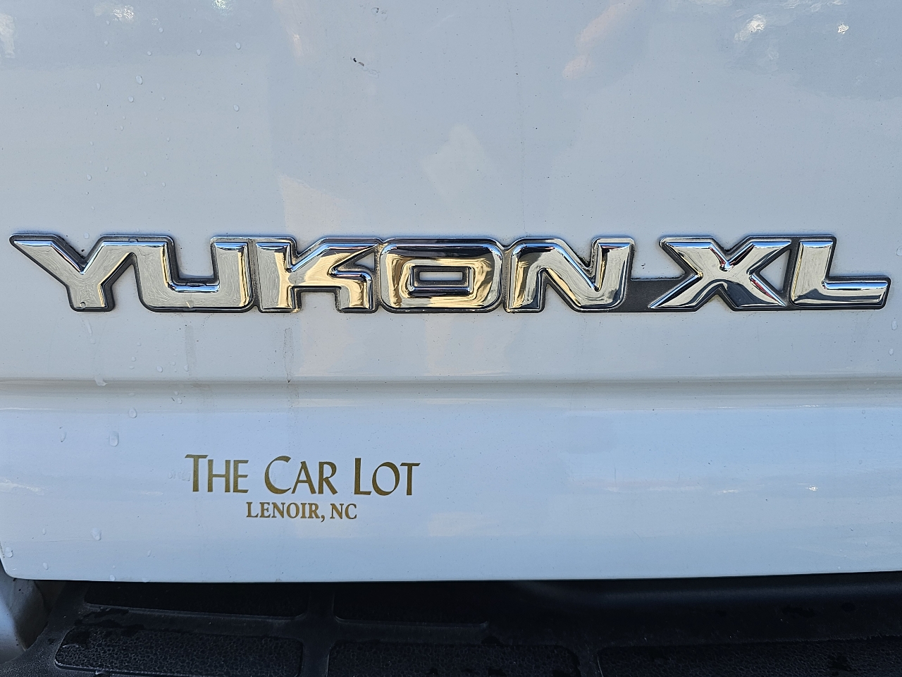 GMC Yukon XL 4dr 2500 SLT 2004