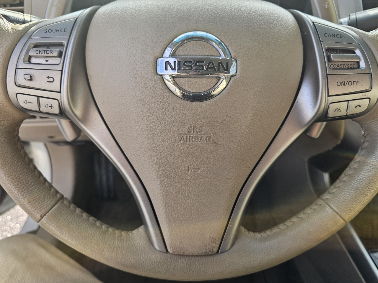 Nissan Altima 4dr Sdn V6 3.5 SL 2014