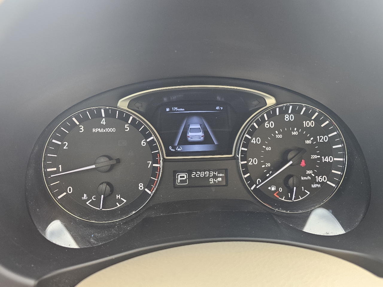 Nissan Altima 4dr Sdn V6 3.5 SL 2014