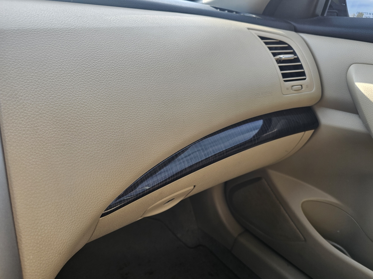 Nissan Altima 4dr Sdn V6 3.5 SL 2014