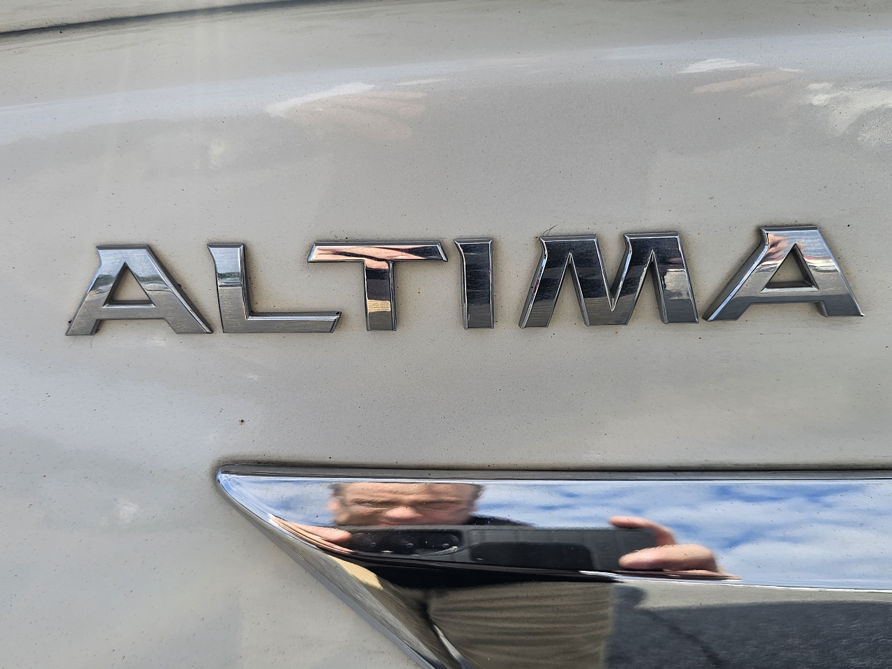 Nissan Altima 4dr Sdn V6 3.5 SL 2014