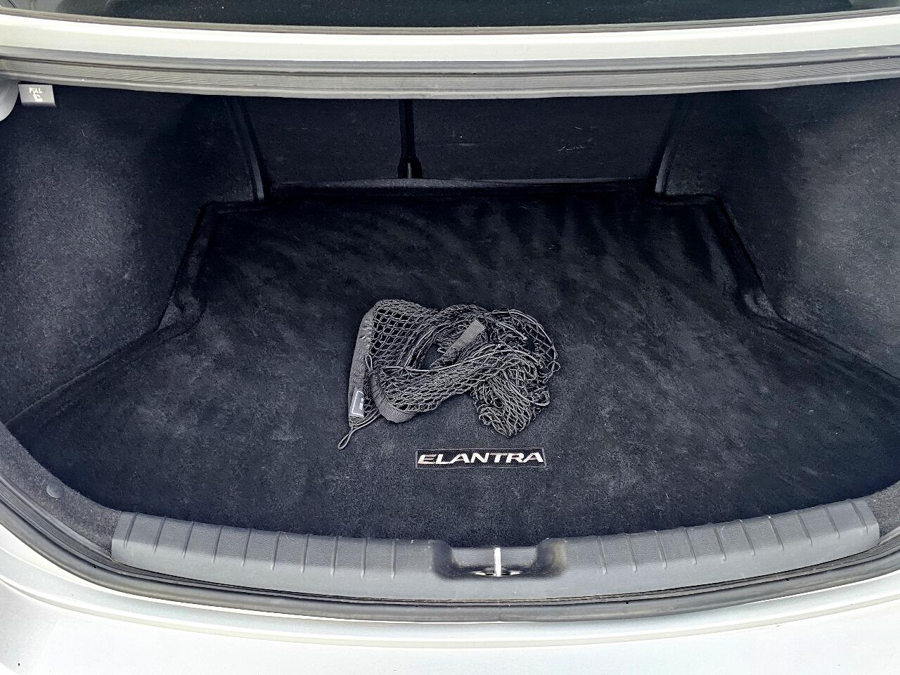 Hyundai Elantra Value Edition 2.0L Auto (Ulsan) 2018